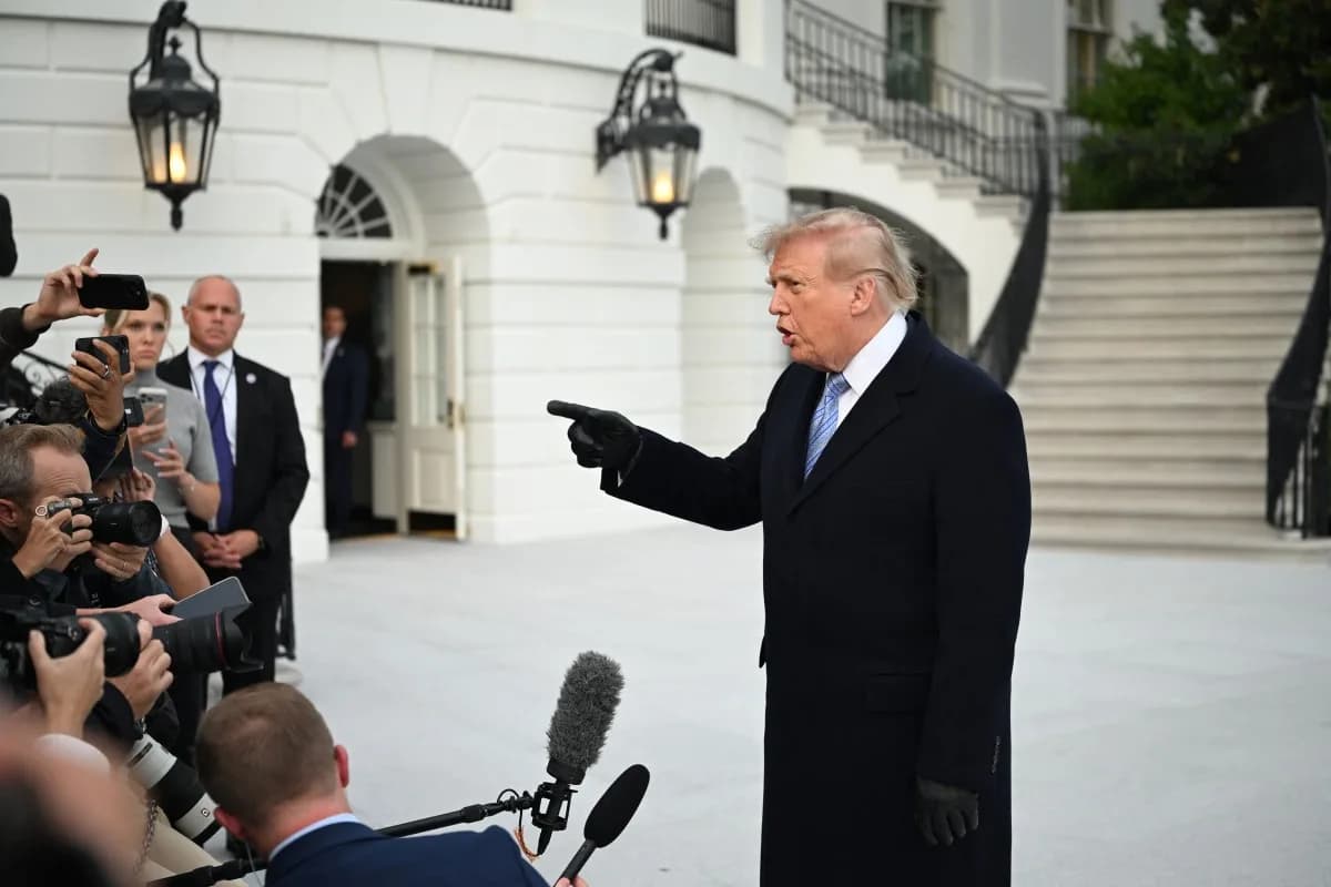 Juiz federal manda governo Trump restabelecer credenciais de imprensa na Casa Branca