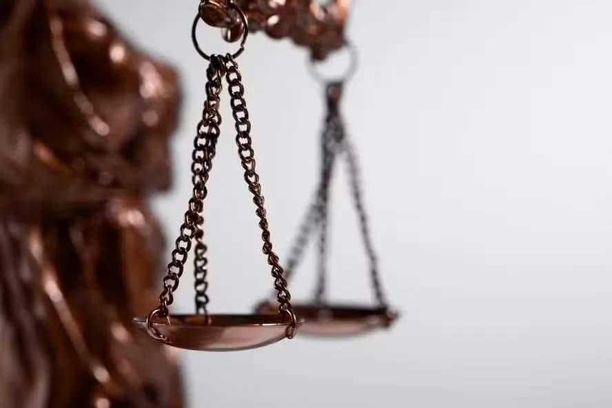Justiça decide que cálculo de aposentadoria de servidor deve respeitar média de contribuições