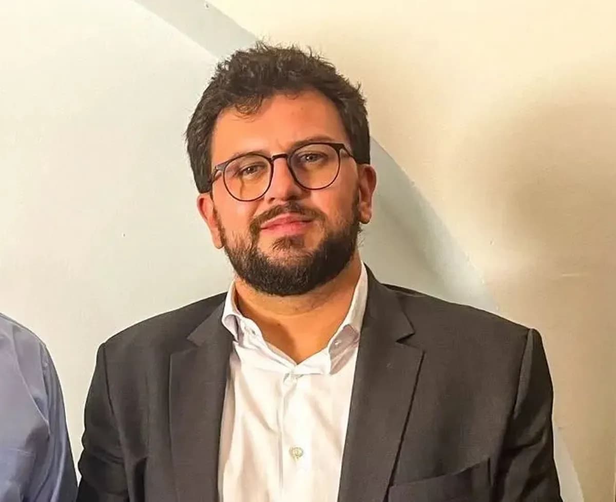 Mensagens apreendidas pela PF apontam custeio de estadia para ex-chefe de gabinete de Lula