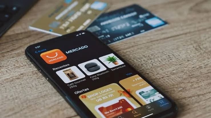 Compras internacionais de pequeno valor sobem 74% em agosto após isenção de imposto federal