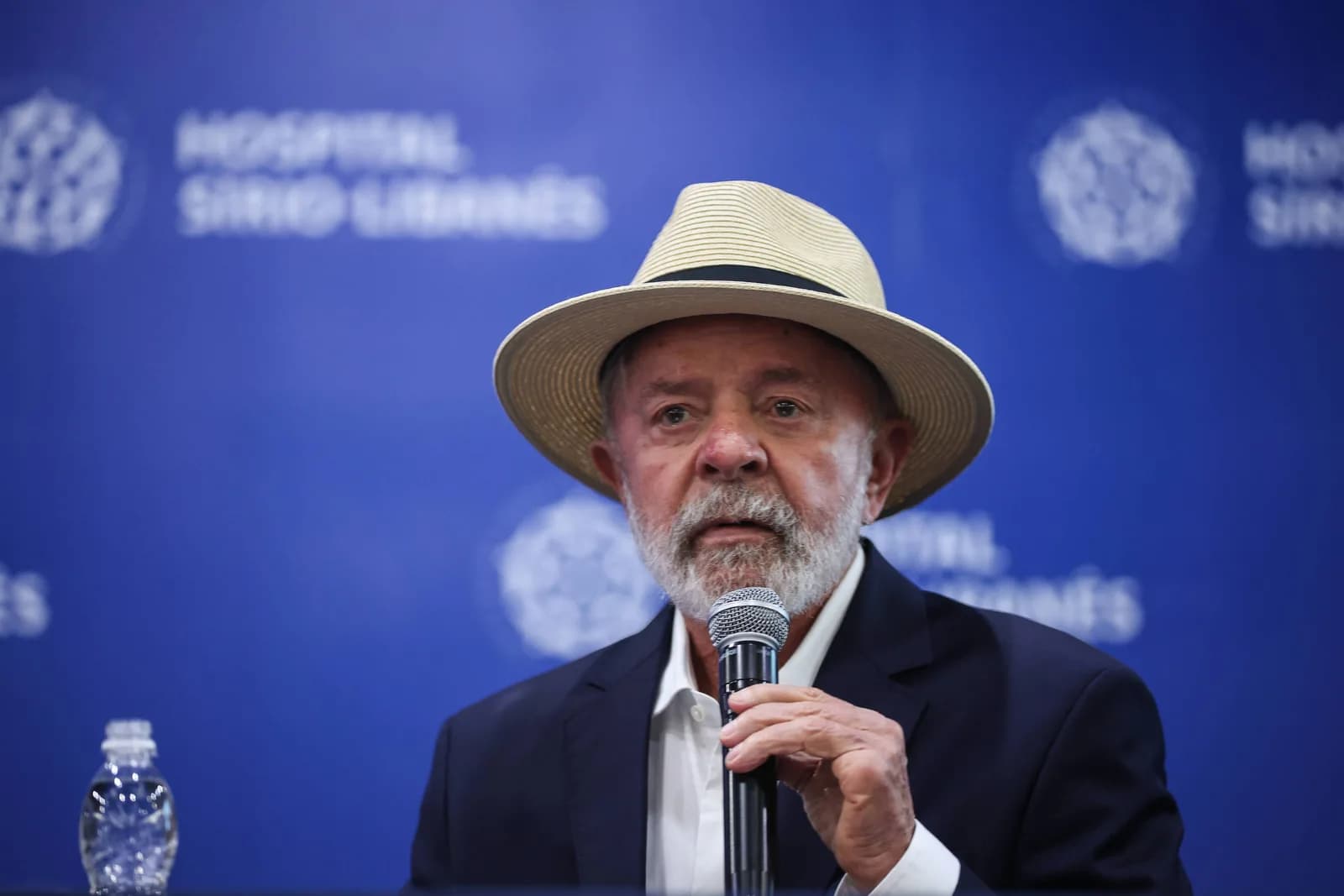 Governo Lula tem 40% de reprovação e 34% de aprovação a poucos dias do primeiro turno